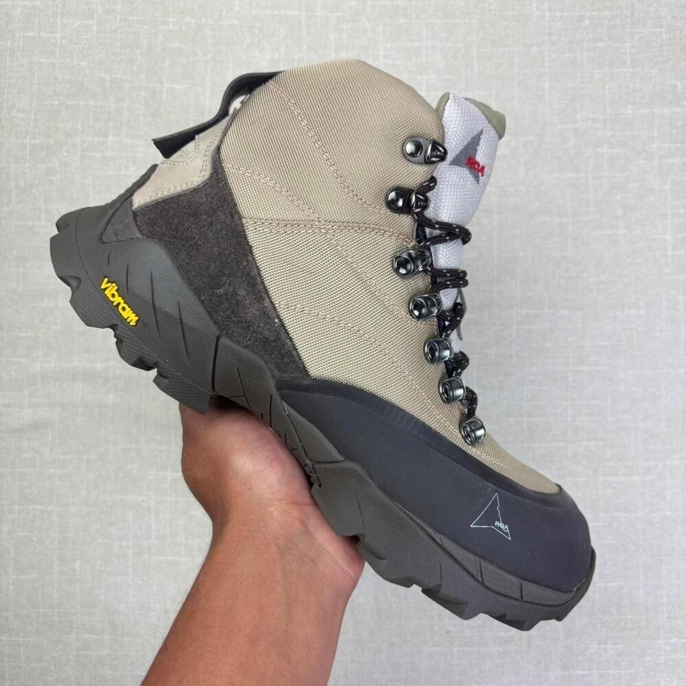 🍂 Roa Andreas Strap “Taupe Brown” 8.5W